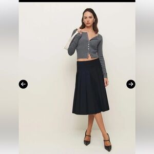 NWT reformation alyssa low waist navy skirt - size 8